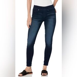 Levi Strauss Signature Gold Women's Totally Shaping Pull-on Skinny Jeans- SZ 10L